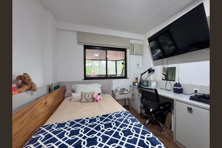 Apartamento à venda com 130m², 3 quartos e 3 vagasQuarto 2