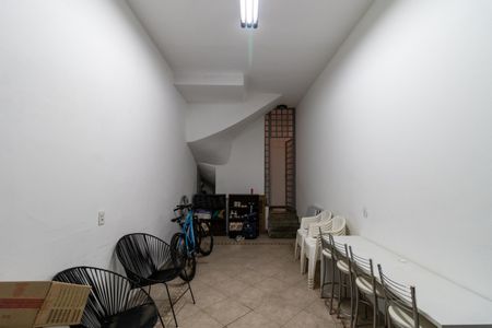 Casa à venda com 125m², 4 quartos e 4 vagas Casa à venda com 125m², 4 quartos e 4 vagasGaragem