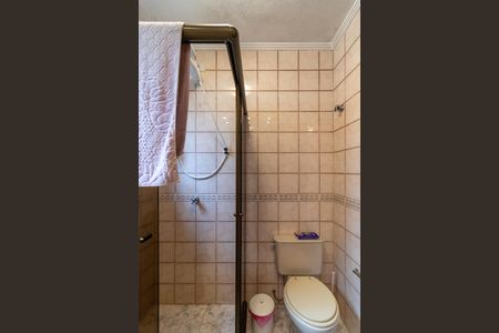 Casa à venda com 125m², 4 quartos e 4 vagas Casa à venda com 125m², 4 quartos e 4 vagasBanheiro da Suíte