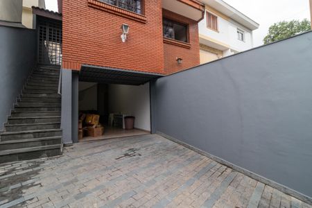 Casa à venda com 125m², 4 quartos e 4 vagas Casa à venda com 125m², 4 quartos e 4 vagasGaragem