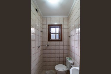 Casa à venda com 125m², 4 quartos e 4 vagas Casa à venda com 125m², 4 quartos e 4 vagasBanheiro de serviço