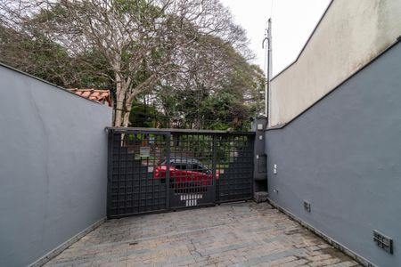 Casa à venda com 125m², 4 quartos e 4 vagas Casa à venda com 125m², 4 quartos e 4 vagasGaragem