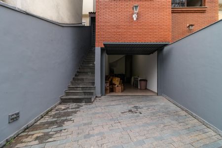 Casa à venda com 125m², 4 quartos e 4 vagas Casa à venda com 125m², 4 quartos e 4 vagasGaragem