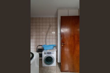 Casa à venda com 125m², 4 quartos e 4 vagas Casa à venda com 125m², 4 quartos e 4 vagasÁrea de Serviço