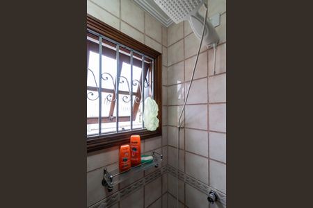 Casa à venda com 125m², 4 quartos e 4 vagas Casa à venda com 125m², 4 quartos e 4 vagasBanheiro