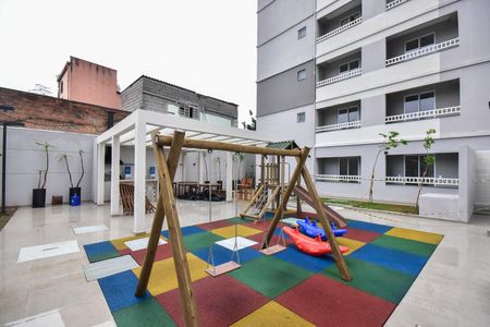 Apartamento para alugar com 32m², 2 quartos e sem vaga Apartamento para alugar com 32m², 2 quartos e sem vagaÁrea comum - Playground