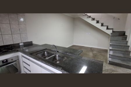 Casa de condomínio para alugar com 124m², 2 quartos e 2 vagas Casa de condomínio para alugar com 124m², 2 quartos e 2 vagasCozinha