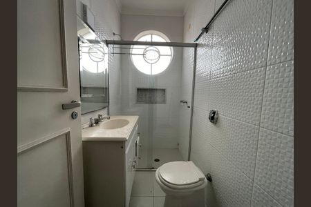 Casa à venda com 173m², 5 quartos e 4 vagasBanheiro 1