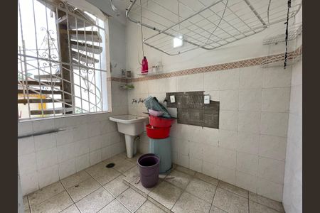 Casa à venda com 173m², 5 quartos e 4 vagasÁrea de Serviço