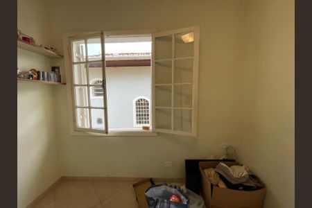 Casa à venda com 173m², 5 quartos e 4 vagasQuarto 2