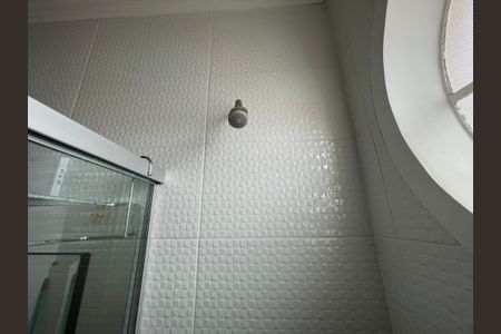 Casa à venda com 173m², 5 quartos e 4 vagasBanheiro 1