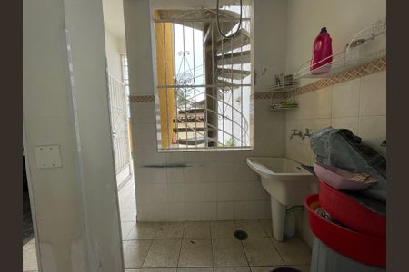 Casa à venda com 173m², 5 quartos e 4 vagasÁrea de Serviço