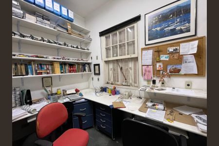 Casa à venda com 173m², 5 quartos e 4 vagasQuarto 5