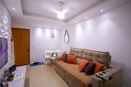 Sala de apartamento para alugar com 2 quartos, 48m² em Maria Paula, São Gonçalo