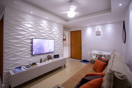 Sala de apartamento para alugar com 2 quartos, 48m² em Maria Paula, São Gonçalo