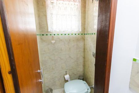 Casa à venda com 4 quartos, 201m² em Parque Novo Oratório, Santo André
