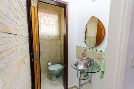 Casa à venda com 4 quartos, 201m² em Parque Novo Oratório, Santo André