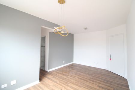 Sala de apartamento para alugar com 2 quartos, 74m² em Vila Constancia, São Paulo