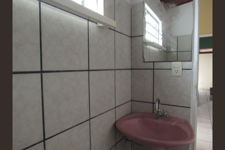 Banheiro Social de casa para alugar com 1 quarto, 50m² em Novo Osasco, Osasco