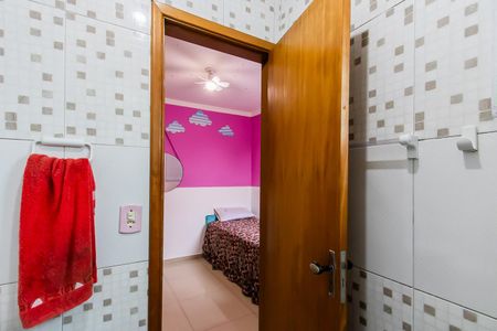 Casa de condomínio à venda com 62m², 2 quartos e 1 vaga Casa de condomínio à venda com 62m², 2 quartos e 1 vagaBanheiro da Suíte 2