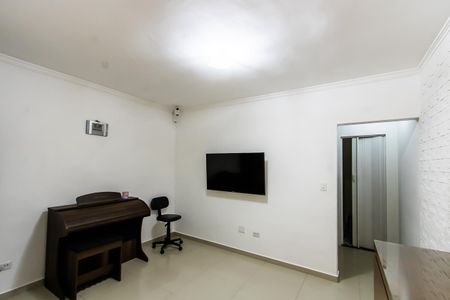 Casa de condomínio à venda com 62m², 2 quartos e 1 vaga Casa de condomínio à venda com 62m², 2 quartos e 1 vagaSala