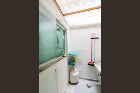 Casa de condomínio à venda com 62m², 2 quartos e 1 vaga Casa de condomínio à venda com 62m², 2 quartos e 1 vagaÁrea de Serviço