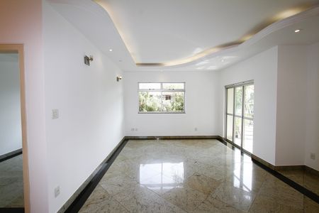 Sala de casa para alugar com 5 quartos, 150m² em Alto Caiçaras, Belo Horizonte