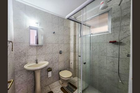 Banheiro de apartamento para alugar com 1 quarto, 98m² em Embaré, Santos