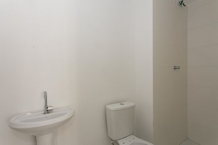 Apartamento para alugar com 27m², 1 quarto e sem vaga Apartamento para alugar com 27m², 1 quarto e sem vagaBanheiro Social