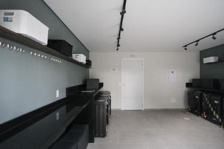 Apartamento à venda com 28m², 1 quarto e sem vaga Apartamento à venda com 28m², 1 quarto e sem vagaLavanderia