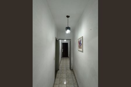 Corredor  de casa à venda com 5 quartos, 180m² em Parque Bristol, São Paulo