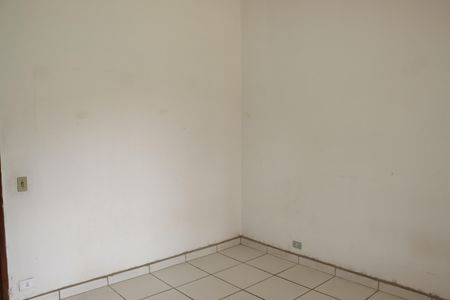 Quarto de casa para alugar com 4 quartos, 1001m² em Vila Santo Antônio, Cotia