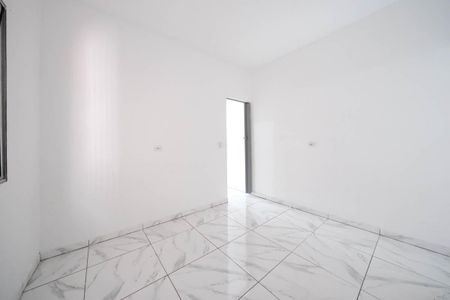 Quarto 2 de casa para alugar com 2 quartos, 40m² em Vila Paranagua, São Paulo