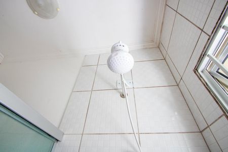 Banheiro de casa para alugar com 1 quarto, 52m² em Vila Linda, Santo André