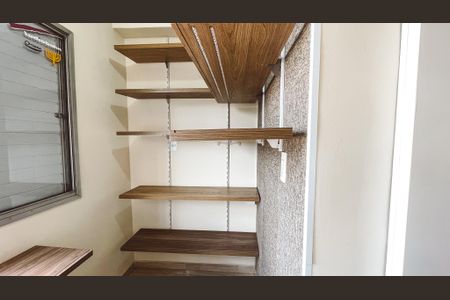 Apartamento à venda com 74m², 2 quartos e 1 vagaCloset da suíte