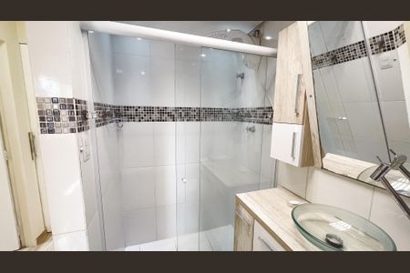 Apartamento à venda com 74m², 2 quartos e 1 vagaBanheiro