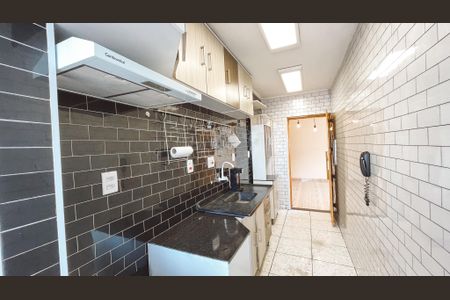 Apartamento à venda com 74m², 2 quartos e 1 vagaCozinha e Área de Serviço