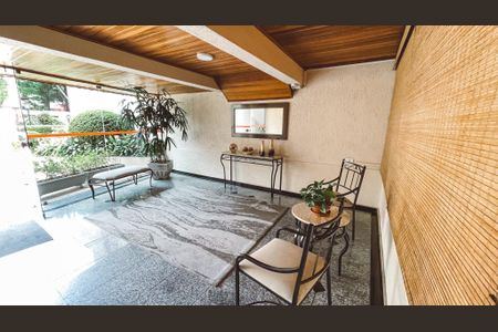 Apartamento à venda com 74m², 2 quartos e 1 vagaHall de entrada