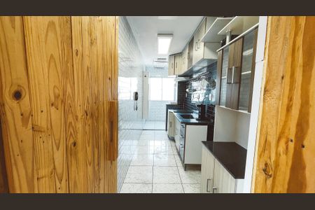 Apartamento à venda com 74m², 2 quartos e 1 vagaCozinha e Área de Serviço