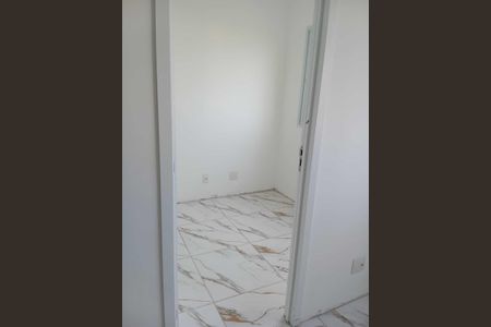Quarto de apartamento para alugar com 2 quartos, 34m² em Parque Dom Joao Neri, São Paulo