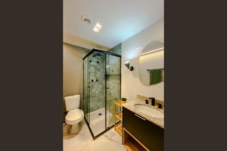 Banheiro de kitnet/studio para alugar com 1 quarto, 29m² em Jardim Aurelia, São Paulo