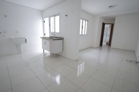 Apartamento para alugar com 54m², 2 quartos e 1 vaga Apartamento para alugar com 54m², 2 quartos e 1 vagaCozinha e Área de Serviço