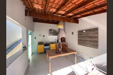 Casa à venda com 3 quartos, 240m² em Vila Pedra Branca, São Paulo