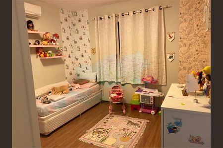 Casa à venda com 3 quartos, 240m² em Vila Pedra Branca, São Paulo