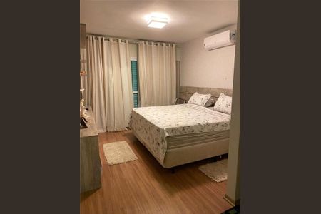 Casa à venda com 3 quartos, 240m² em Vila Pedra Branca, São Paulo