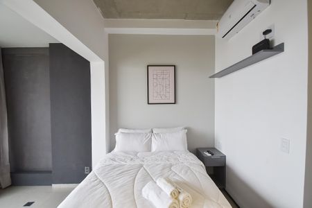 Studio à venda com 24m², 1 quarto e sem vaga Studio à venda com 24m², 1 quarto e sem vagaStudio