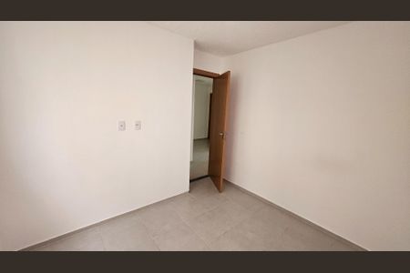 Quarto 2 de apartamento para alugar com 2 quartos, 39m² em Lorena Park, Goiânia