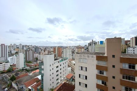 Vista da Sala de apartamento à venda com 1 quarto, 68m² em Grajaú, Belo Horizonte