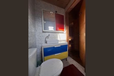 Banheiro de casa para alugar com 2 quartos, 50m² em Hípica, Porto Alegre