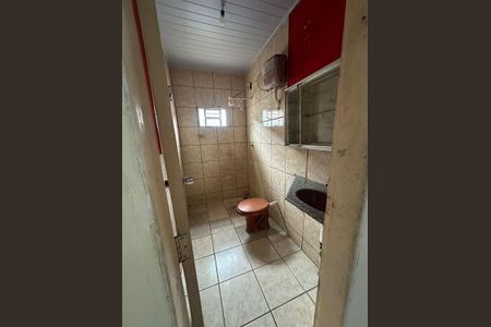 Banheiro Social de kitnet/studio para alugar com 1 quarto, 53m² em Setor Garavelo Residencial Park, Goiânia